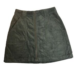 Pre-Loved Hollister Green Corduroy Ultra-High Rise Skirt